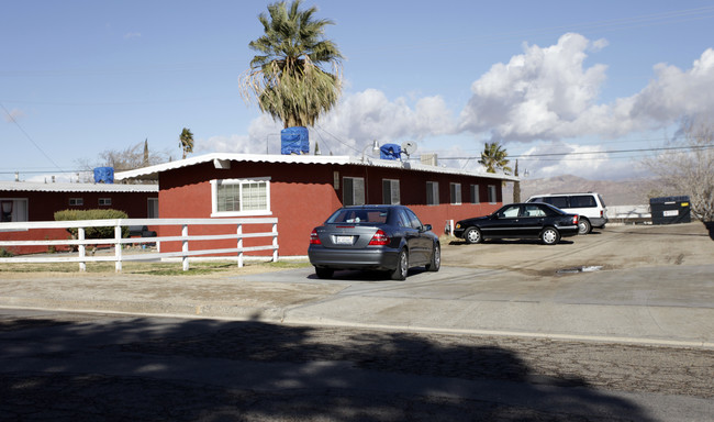 115 W Grace St in Barstow, CA - Building Photo - Building Photo