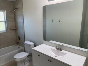 110 Dewitt Ct in Eustis, FL - Building Photo - Building Photo