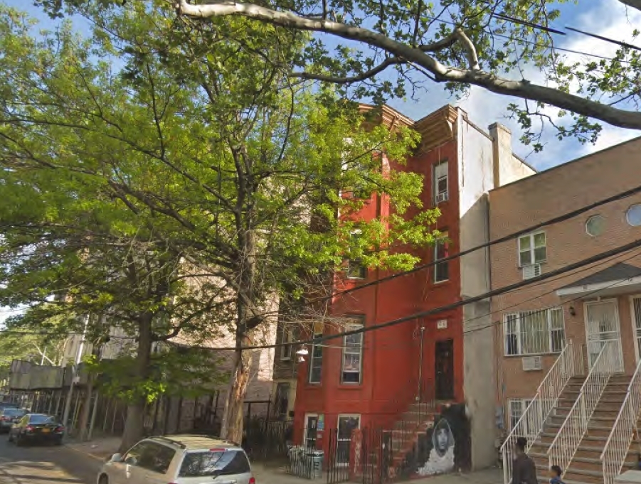 SRO in Bronx, NY - Foto de edificio