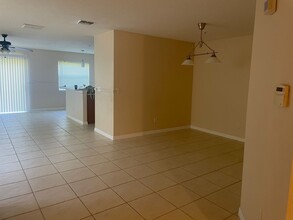 235 Glowing Peace Ln in Orlando, FL - Building Photo - Building Photo