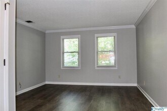 2128 Greenwood Pl SW in Huntsville, AL - Building Photo - Building Photo