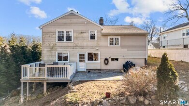 540 Lakeside Dr in Bridgeport, CT - Building Photo - Building Photo