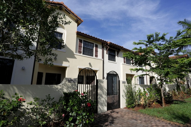 Grand Riviera Miramar