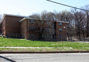 G Street Apartments in Washington, DC - Building Photo