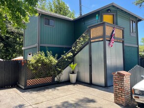 14975 River Rd in Guerneville, CA - Building Photo - Building Photo