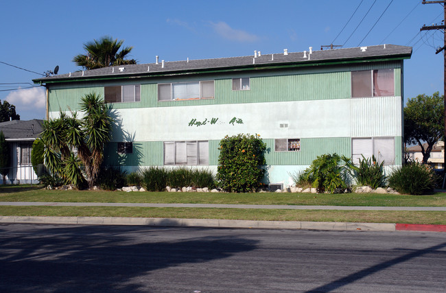 230 E Hazel St in Inglewood, CA - Foto de edificio - Building Photo