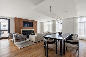 196 Washington St, Unit #1 in Boston, MA - Foto de edificio - Building Photo