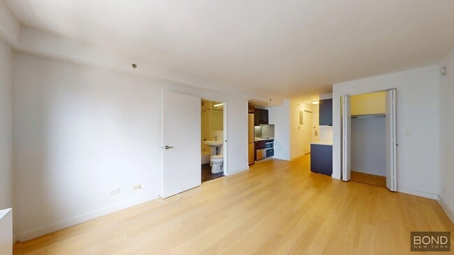 property at 222 E 39th St