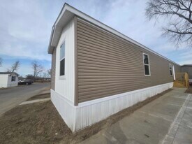 3510 N 9th St in Carter Lake, IA - Building Photo