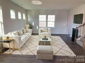 17212 Snug Harbor Rd in Charlotte, NC - Building Photo