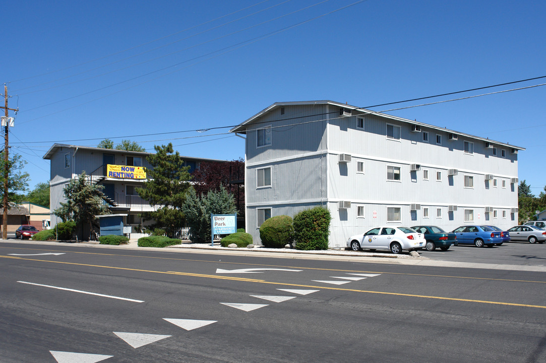 Deer Park Apartments in Sparks, NV - Foto de edificio