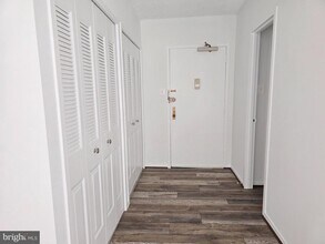 3705 S George Mason Dr in Falls Church, VA - Building Photo - Building Photo