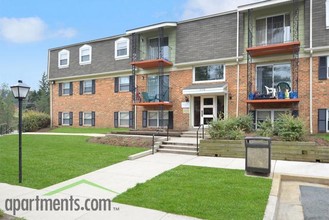 Wexford Manor Apartments in Falls Church, VA - Building Photo - Building Photo