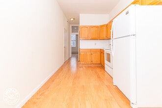 23 Park St, Unit 8 in Brooklyn, NY - Building Photo - Building Photo