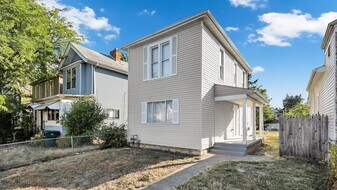 130 Chicago Ave in Columbus, OH - Building Photo