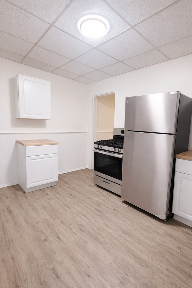 20 Marvin Ave, Unit 2 in Troy, NY - Building Photo - Building Photo