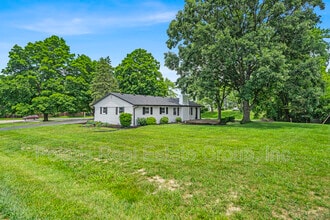 8105 Allisonville Rd in Indianapolis, IN - Building Photo - Building Photo