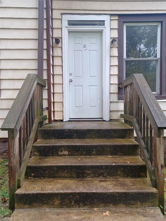 50 Lenox Ave-Unit -3A in Congers, NY - Building Photo