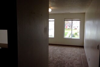 85 Sugar Creek Ln, Unit 207 in North Liberty, IA - Building Photo - Building Photo