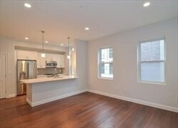 170 W Broadway in Boston, MA - Building Photo - Building Photo