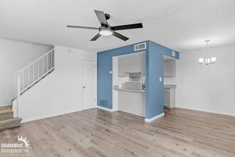 5204 N 42nd Dr in Phoenix, AZ - Building Photo - Building Photo