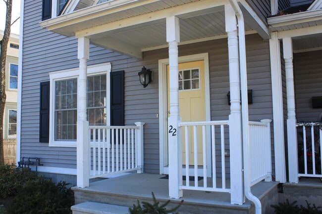 22 Church St in Southington, CT - Building Photo - Building Photo