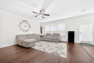 4104 Nia Dr in Irving, TX - Building Photo - Building Photo