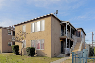 715 S Bullis Rd Apartments