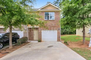 3039 Bonnes Dr in Stonecrest, GA - Building Photo