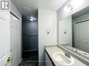 212 Ways Bay Dr in Georgina, ON - Building Photo - Building Photo