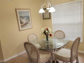 6872 Fairview Terrace, Unit 101 in Bradenton, FL - Building Photo - Building Photo