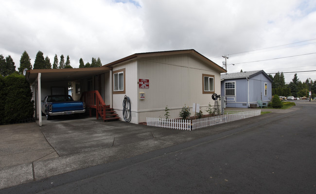 Cedarwood Estates in Gresham, OR - Building Photo - Building Photo