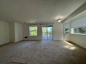 5848 Olive Ave NE in Bremerton, WA - Building Photo - Building Photo