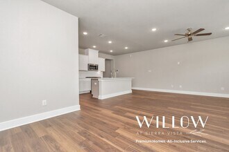 1237 Scarlet Crk Dr in Rosharon, TX - Building Photo - Building Photo