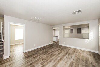 9534 Vast Valley Ave in Las Vegas, NV - Building Photo - Building Photo