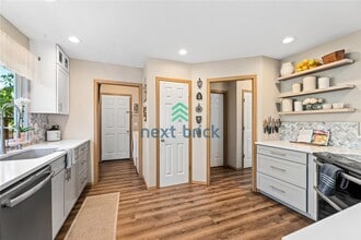 17716 8th Pl W in Lynnwood, WA - Building Photo - Building Photo