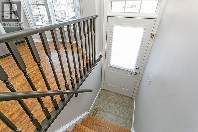 3480 Upper Middle Rd in Burlington, ON - Building Photo - Building Photo