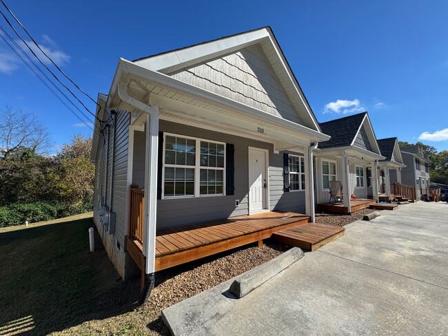 property at 310 N Varnell Rd