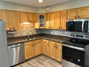 1708 W Belle Plaine Ave in Chicago, IL - Building Photo - Building Photo