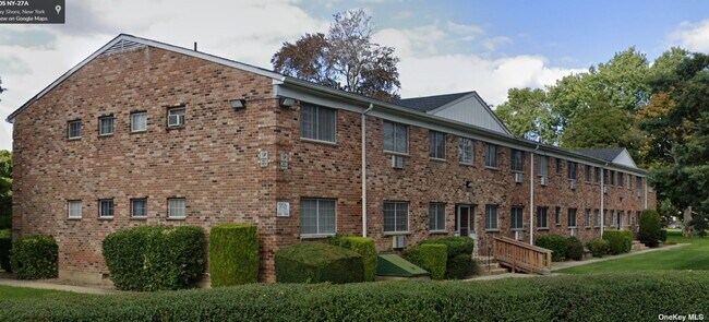 401 E Main St-Unit -2A in Bay Shore, NY - Building Photo - Building Photo