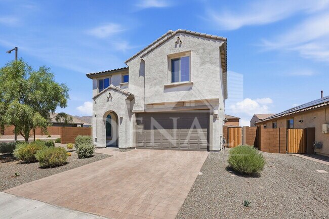 19892 W Badgett Ln in Litchfield Park, AZ - Building Photo - Building Photo
