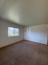 907 E White Birch Ave in Ellensburg, WA - Building Photo - Building Photo