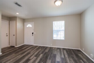 819 Grand Plains Dr in Houston, TX - Building Photo - Building Photo