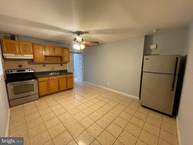property at 1843 Frankford Ave