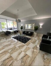 1255 Collins Ave in Miami Beach, FL - Building Photo - Building Photo