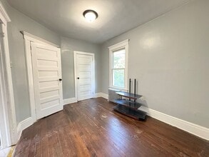 54 Princeton St, Unit 3 in East Orange, NJ - Foto de edificio - Building Photo