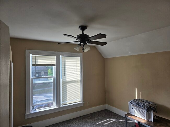 1316 Center Ave, Unit 1316 Center Ave.