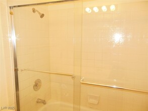 1800 S Edmond St in Las Vegas, NV - Building Photo - Building Photo