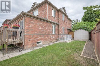 3908 Quiet Creek Dr in Mississauga, ON - Building Photo - Building Photo