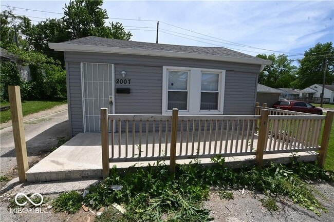 property at 2007 E 38th St